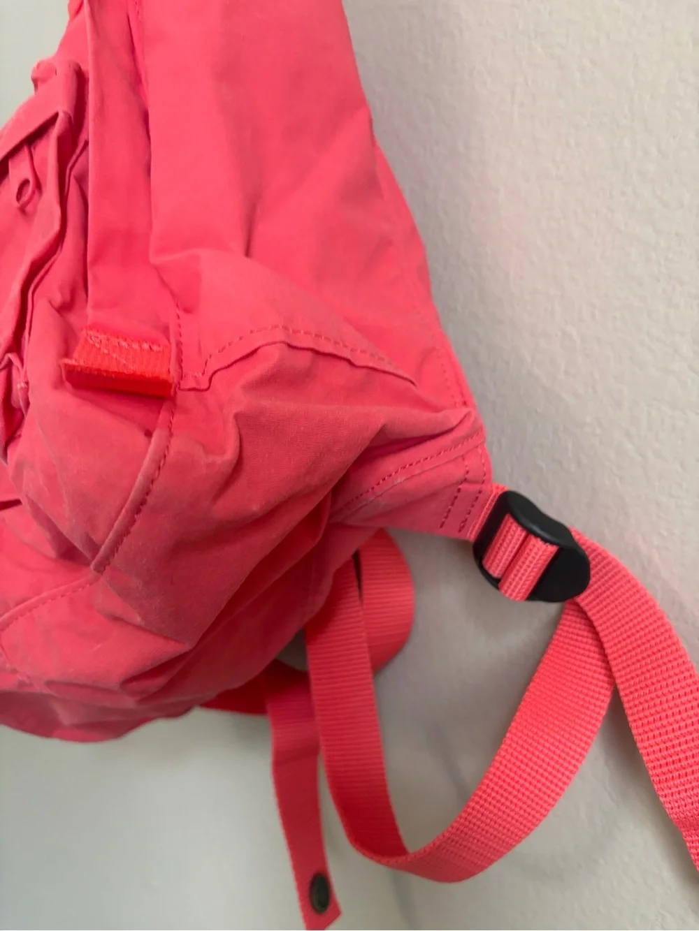 Fjallraven Kanken 23510 Peach Pink Casual Backpack Everyday Outdoor Unisex Bags